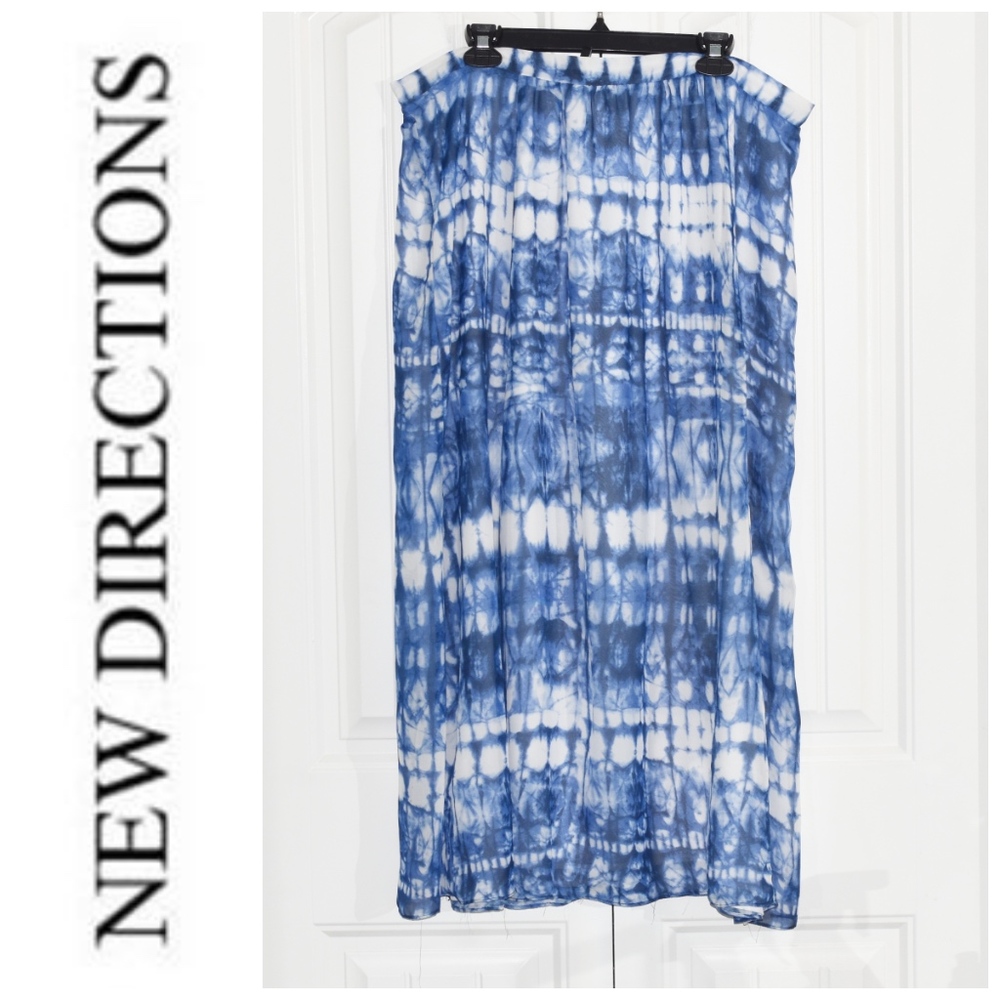 Blue & White Maxi Skirt Size 2X   (38"x38")
